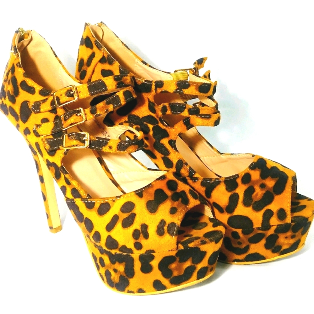 Triple Buckle platform stiletto heels